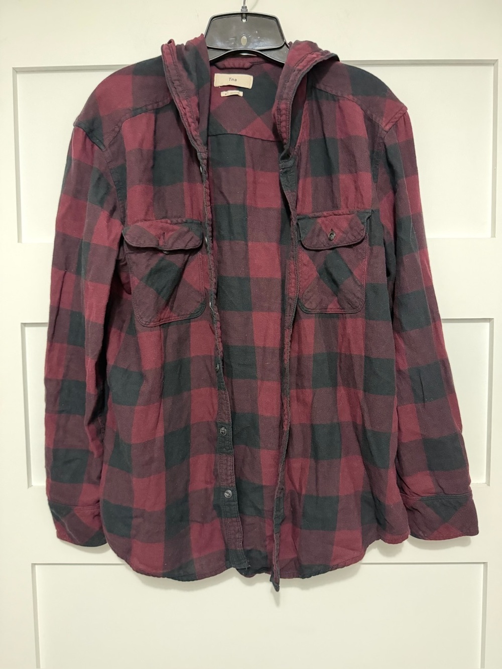 TNA by Aritzia Women's Plaid Hooded Flannel Boyfriend Fit Shirt M 8263 - Picture 2 of 9